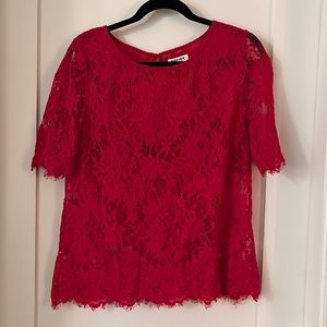 2/$25 EVER NEW/FOREVER NEW lace blouse. Half sleeves and button detail at neck.